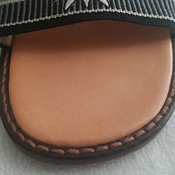 Stubbs and Wootton fabric slides - Picture 6 of 10